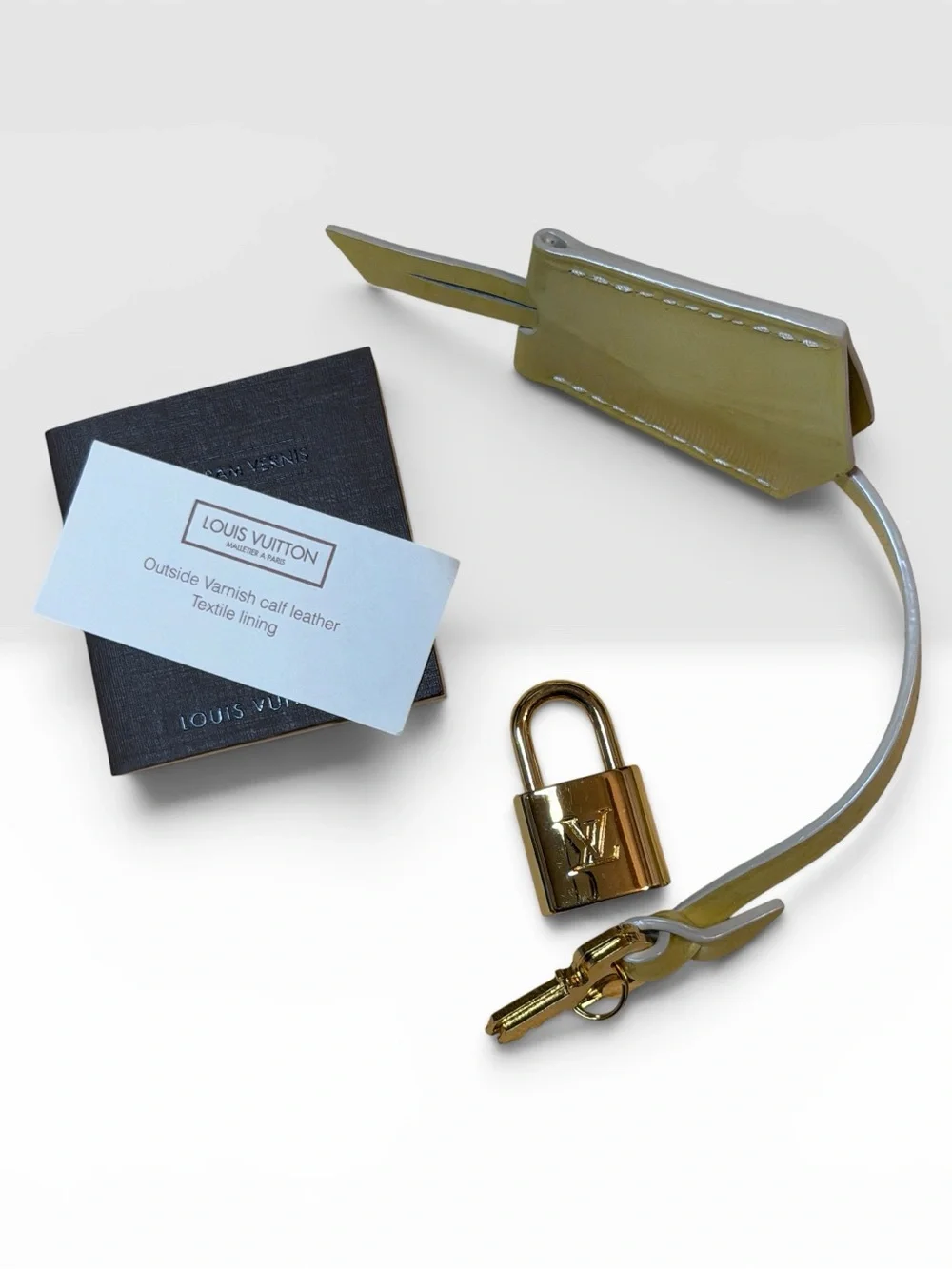 Louis Vuitton Vernis Alma PM, Yellow